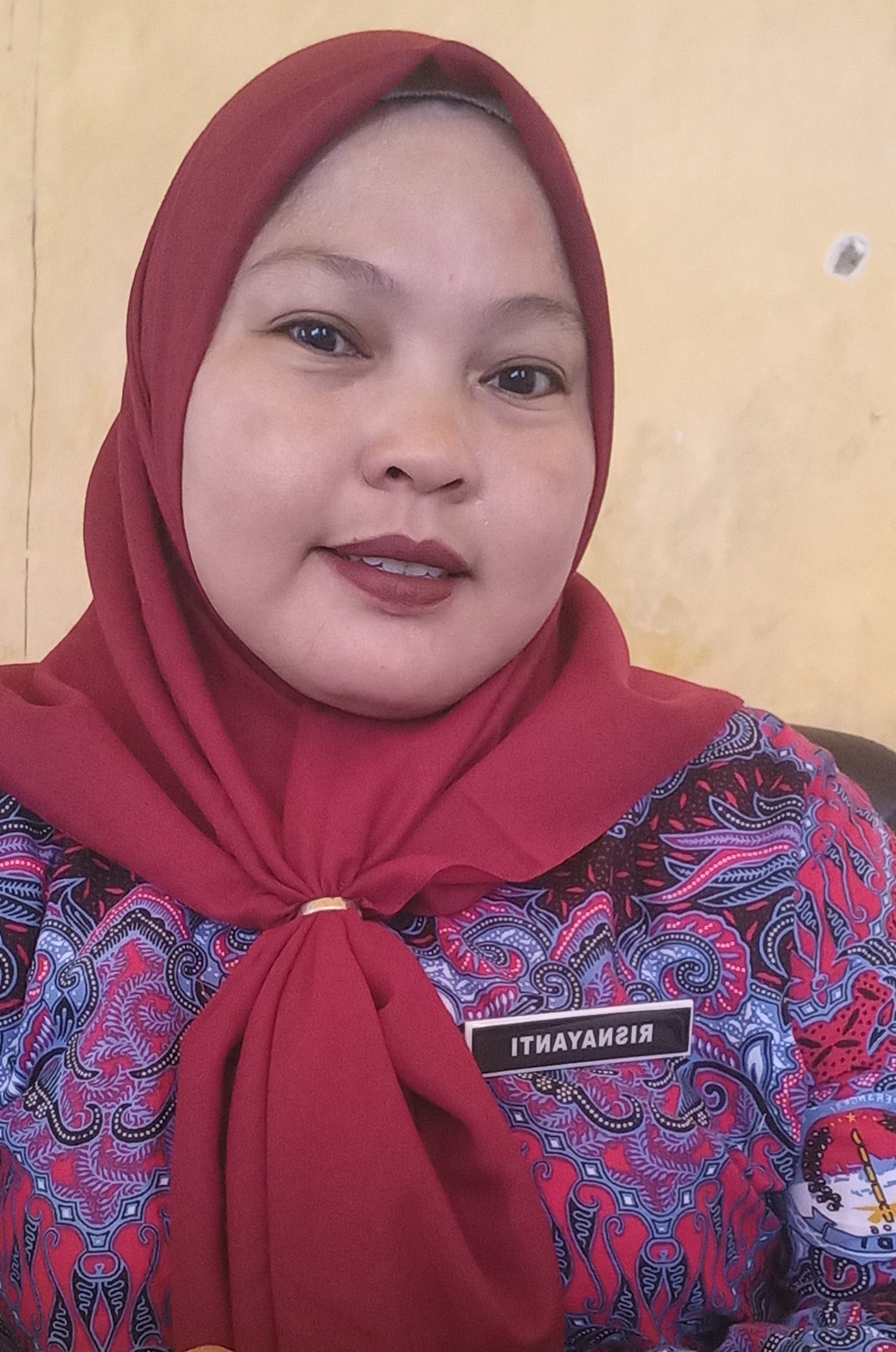 RISNAYANTI,S.IP
